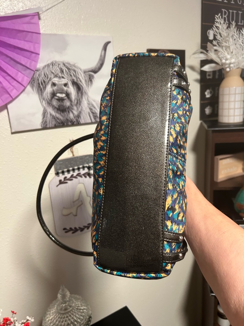 Kathy Van Zeeland Y2K Ruffle Top Teal, Gold & Black Patterned Shoulder Bag - Picture 9 of 15